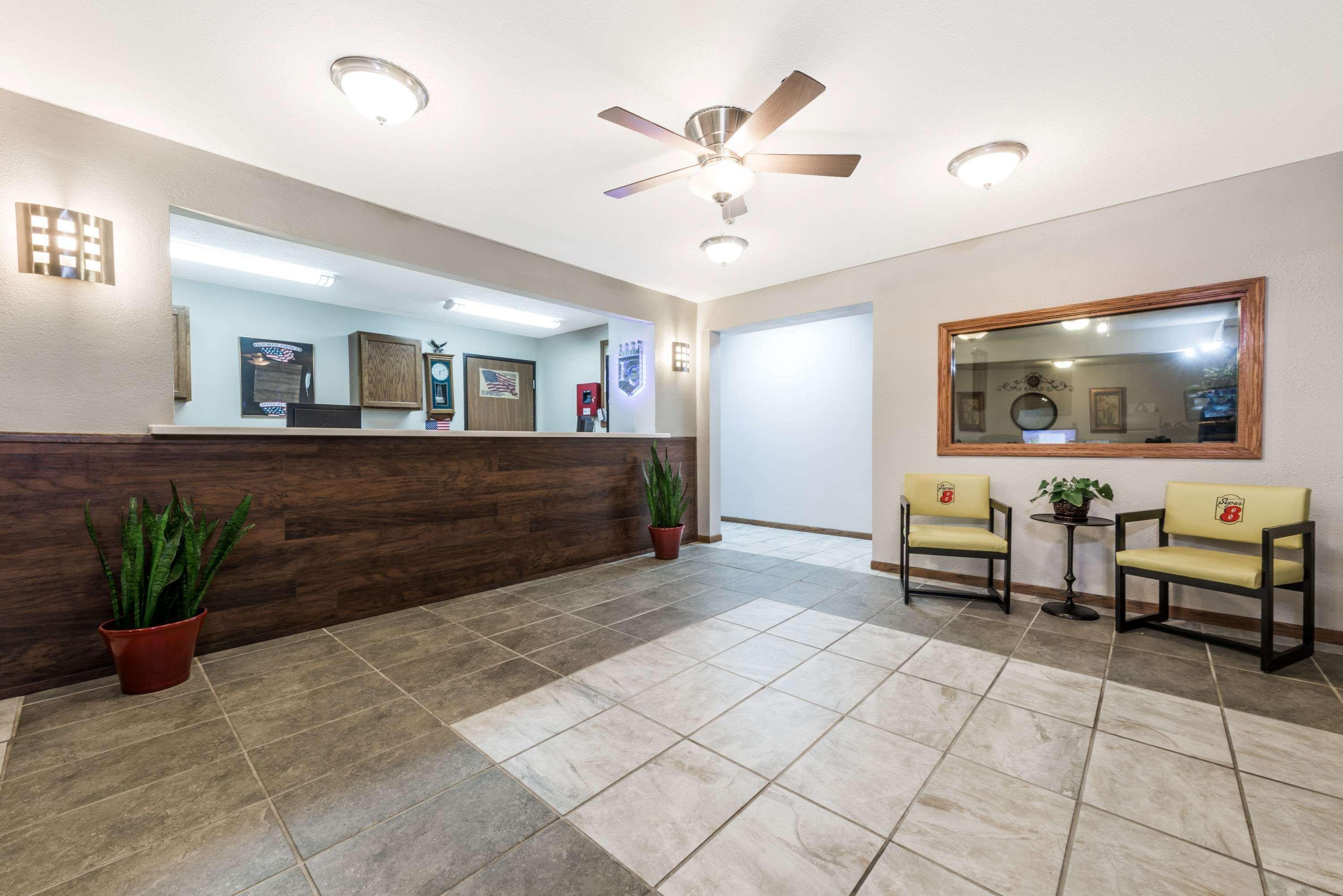 Super 8 By Wyndham Smithville Lake Exterior foto